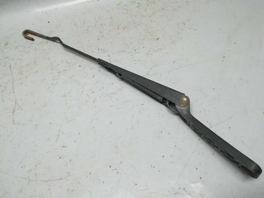 Щеткодержатель к Renault 19 1992