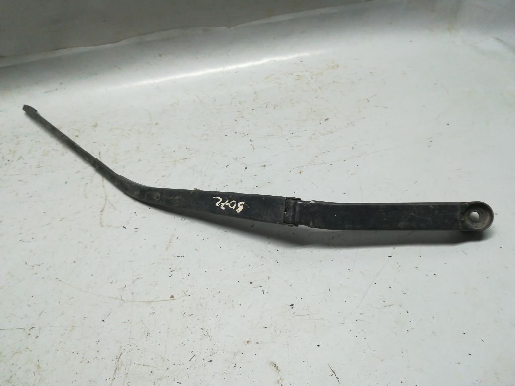 Щеткодержатель к Mazda 6 2003