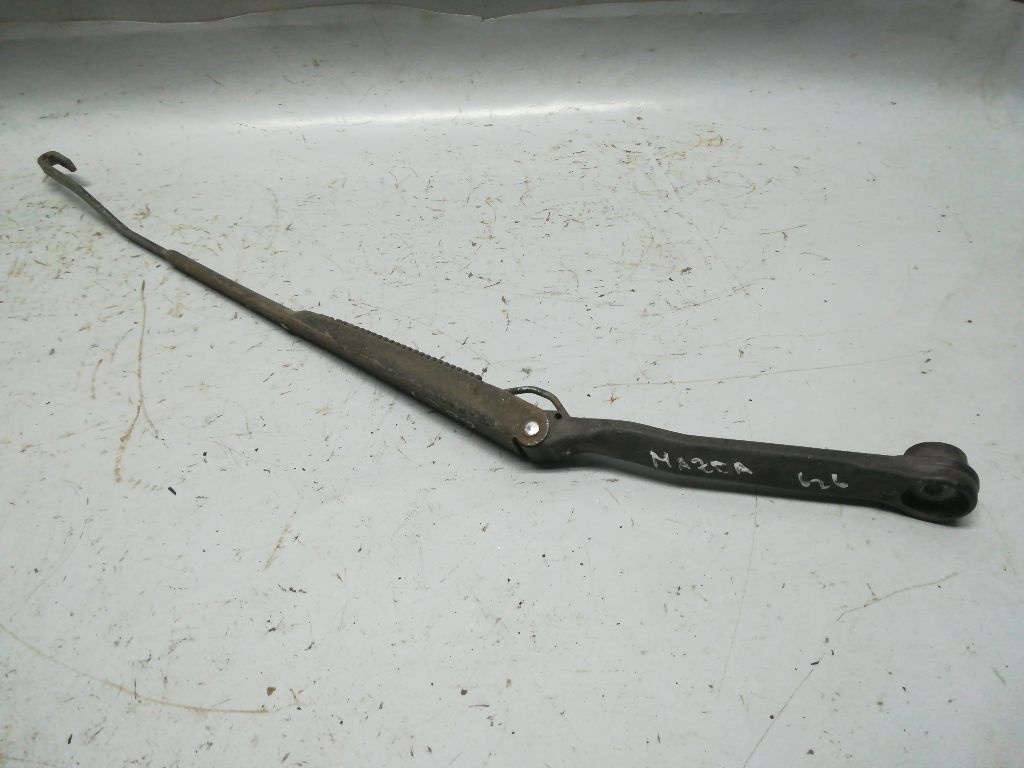 Щеткодержатель к Mazda 626 1996