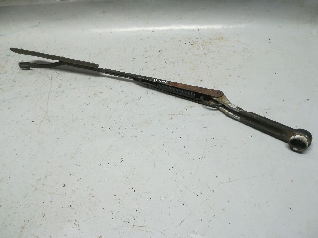 Щеткодержатель к Kia Shuma 1999