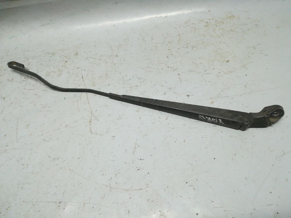 Щеткодержатель к Citroen Xsara 1999