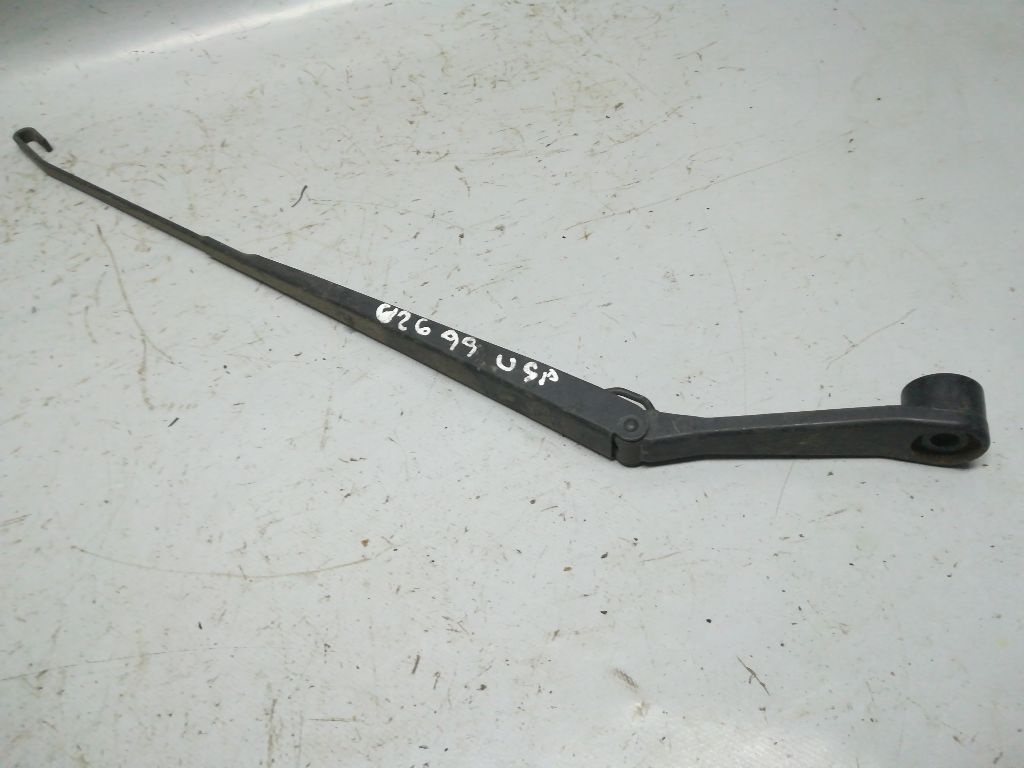 Щеткодержатель к Mazda 626 1999