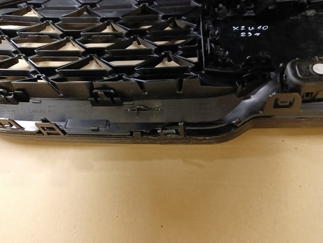 Решетка радиатора к BMW X1 2022