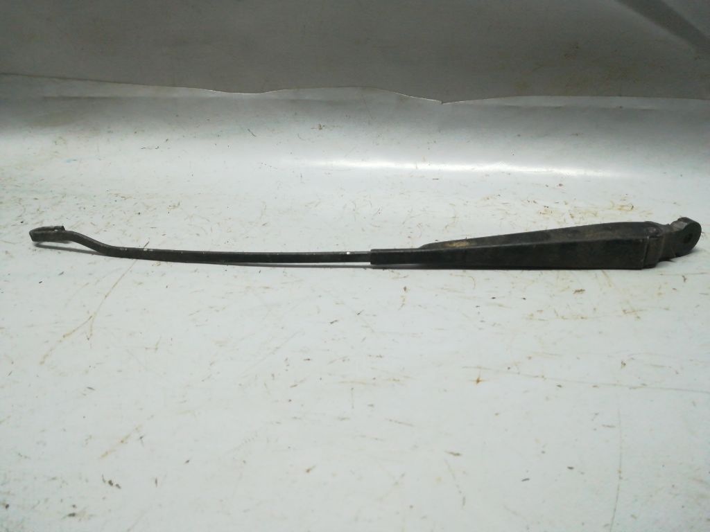 Щеткодержатель к Ford Fiesta 1996