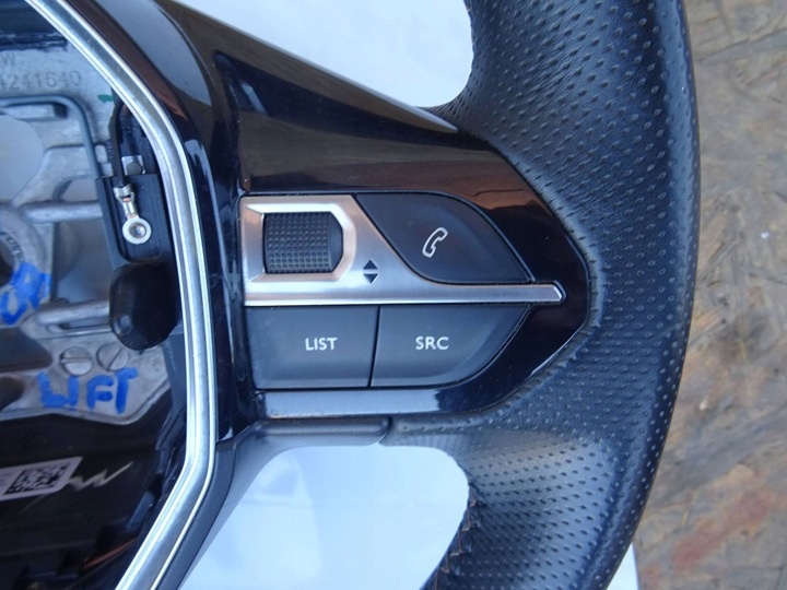 Руль к Peugeot 3008 2020