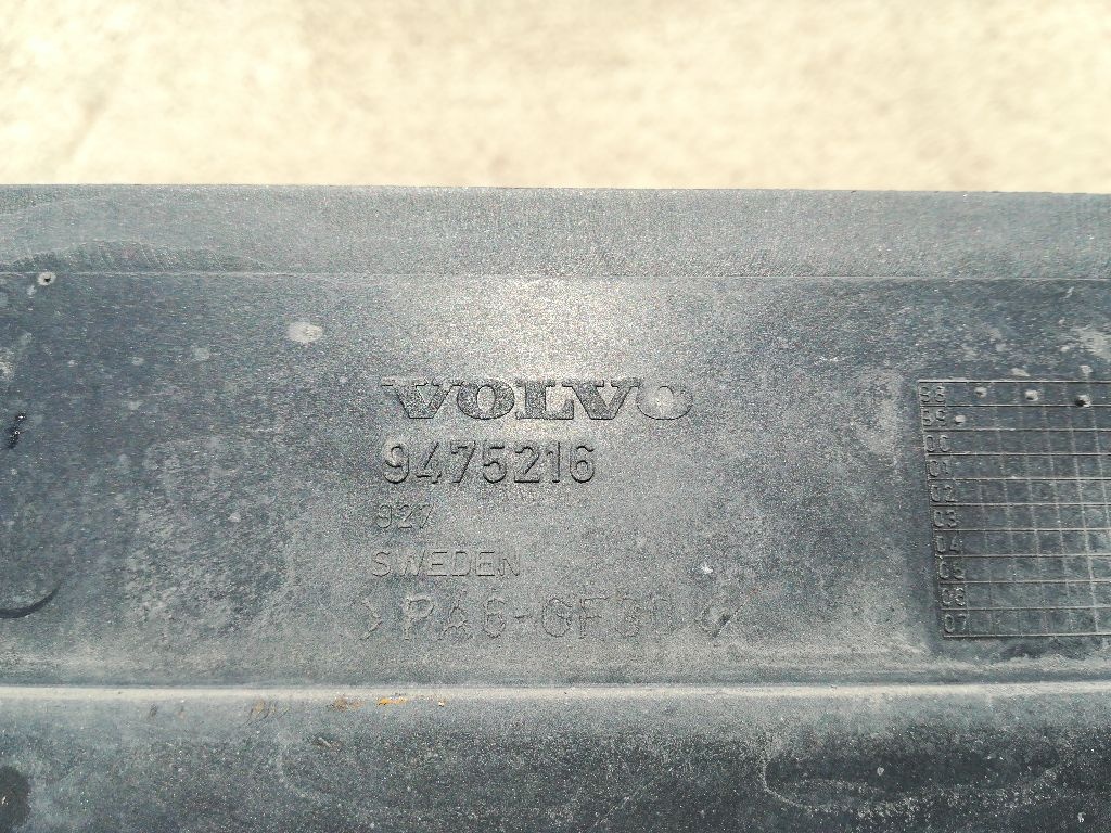 Рамка решетки радиатора к Volvo S80 2003