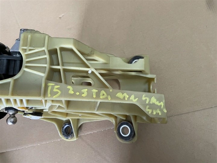 Кулиса к Volkswagen Multivan 2003