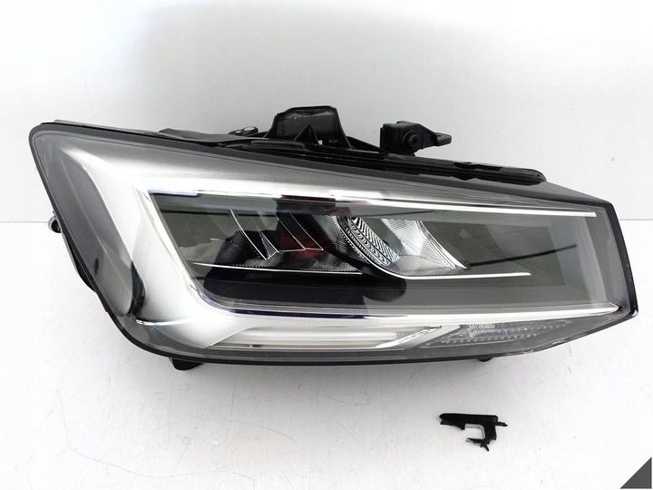 Фара правая к Audi Q2 2020