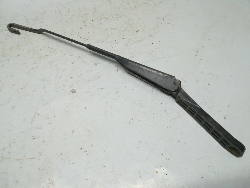 Щеткодержатель к Renault 19 1990