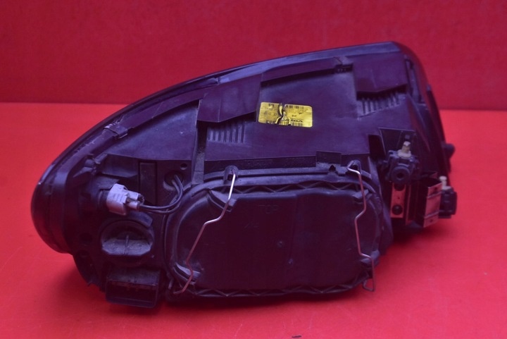 Фара левая к Volvo V50 2003