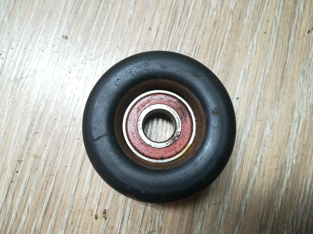 Ролик обводной к Pontiac Trans Sport 1996