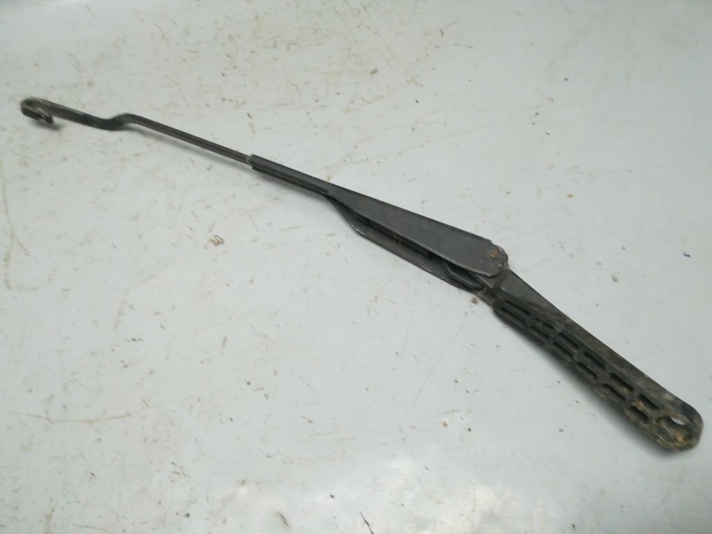 Щеткодержатель к Renault 19 1990