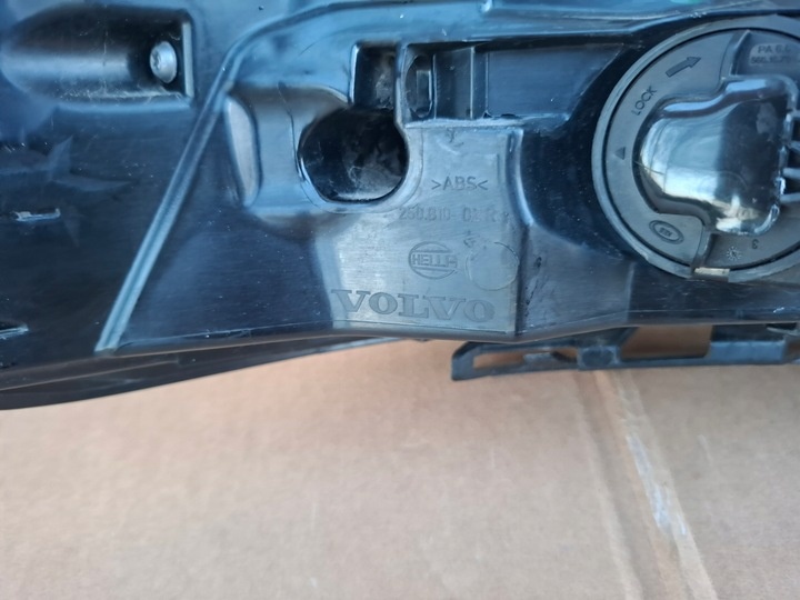 Фонарь задний правый к Volvo C40 2021