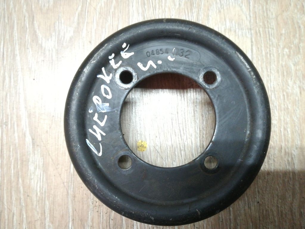 Шкив помпы к Jeep Cherokee 2003