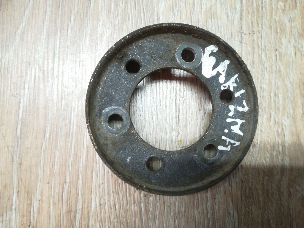 Шкив помпы к Mitsubishi Carisma 1998