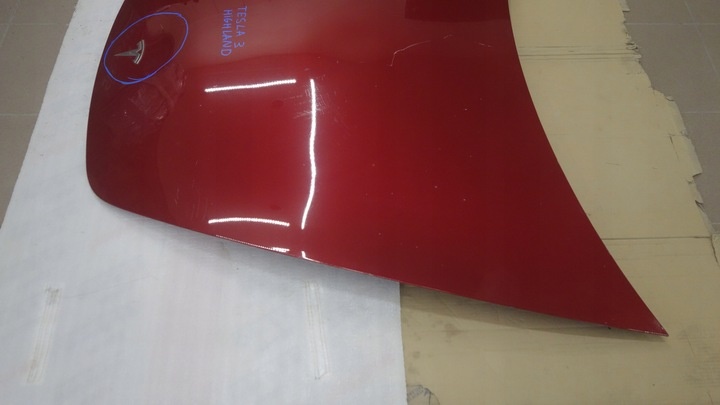 Капот к Tesla Model 3 2017