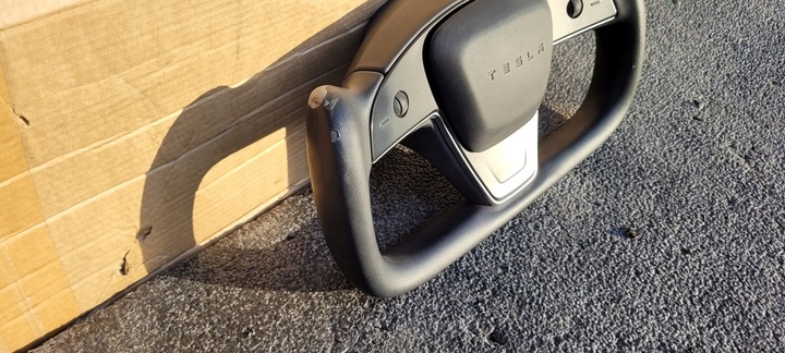 Руль к Tesla Model Y 2020