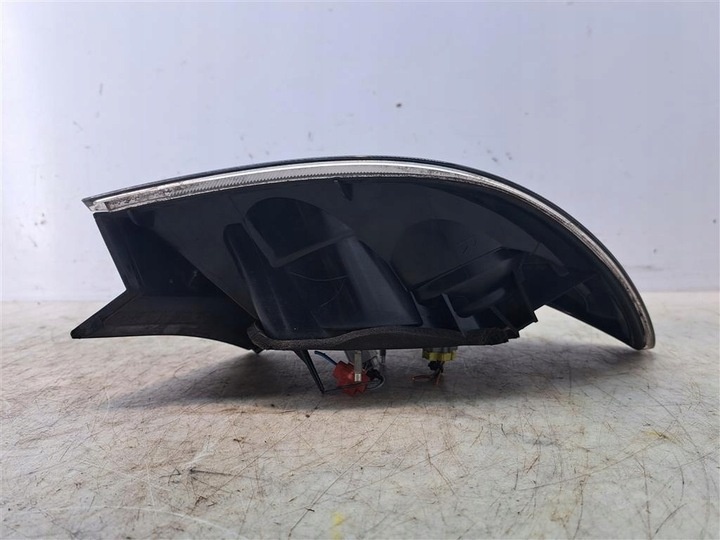 Фонарь задний правый к Mazda 5 2008