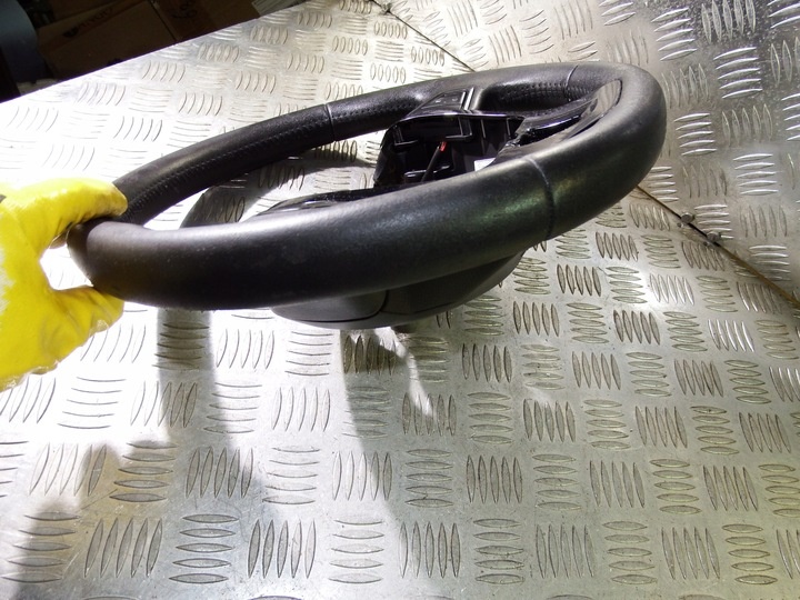Руль к Renault Laguna 2008