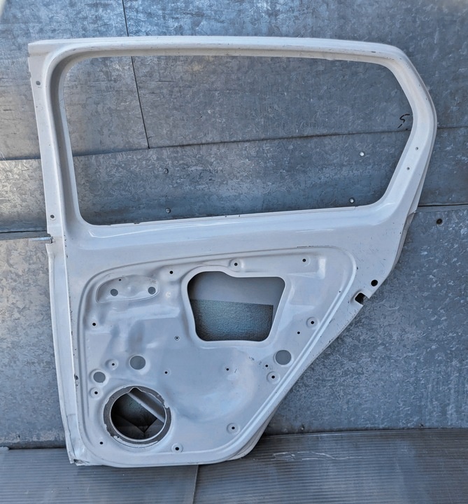Дверь передняя левая к SEAT Mii 2011