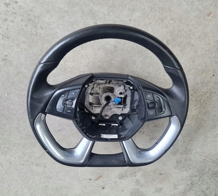 Руль к DS 4 2015