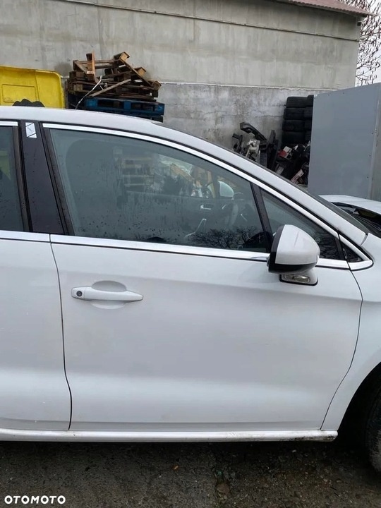 Дверь передняя правая к DS 4 2015