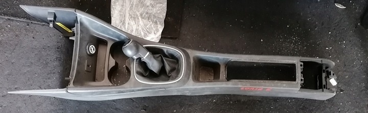 Подлокотник к Opel Corsa 2014