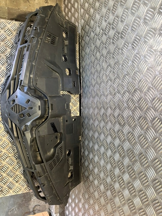 Решетка радиатора к Renault Clio 2012