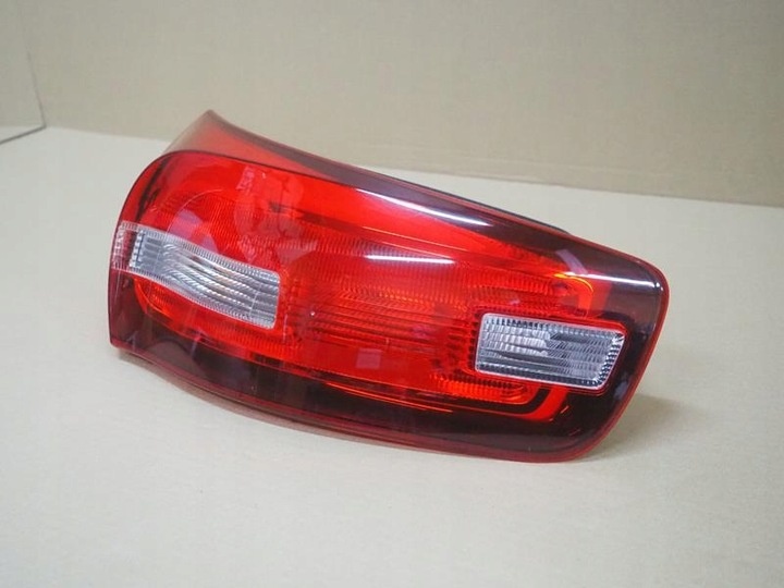 Фонарь задний левый к Citroen C4 2011