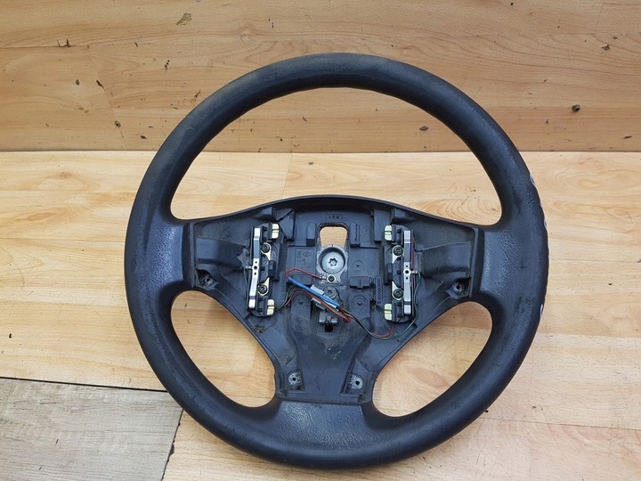 Руль к Opel Vivaro 2001