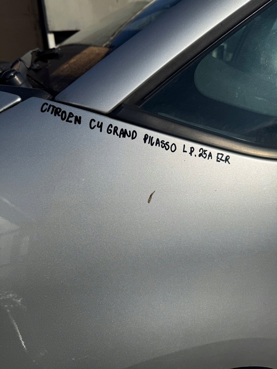 Крыло переднее левое к Citroen C4 2004