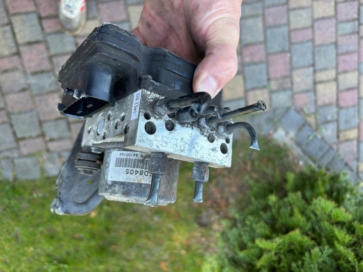 Блок ABS к Nissan Juke 2010