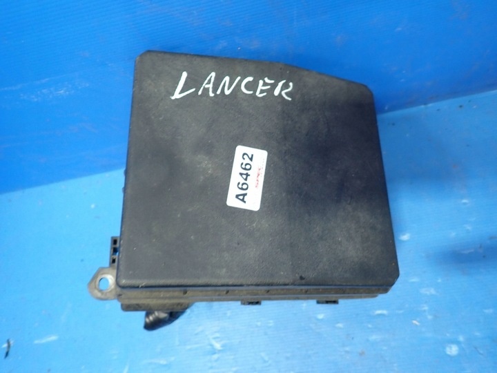 Блок предохранителей к Mitsubishi Lancer 1997
