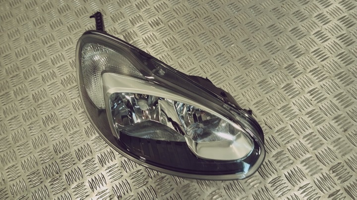 Фара правая к Opel Adam 2012
