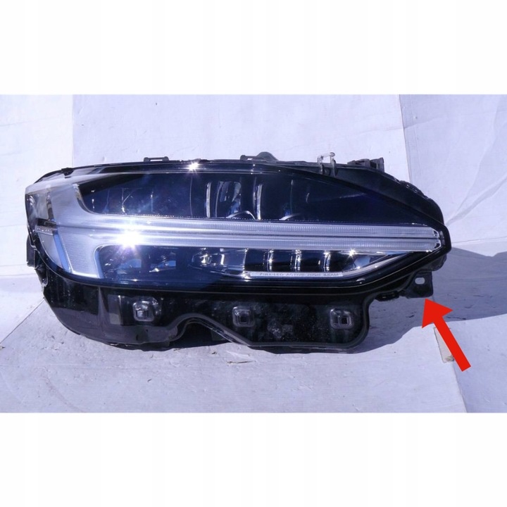 Фара правая к Volvo S90 2020