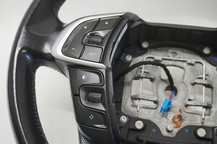 Руль к DS 4 2015