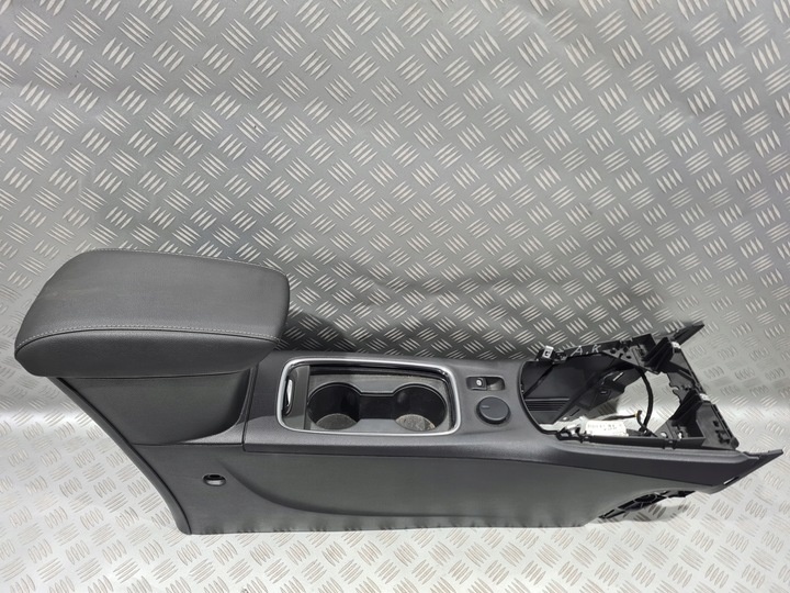Подлокотник к Opel Astra 2015