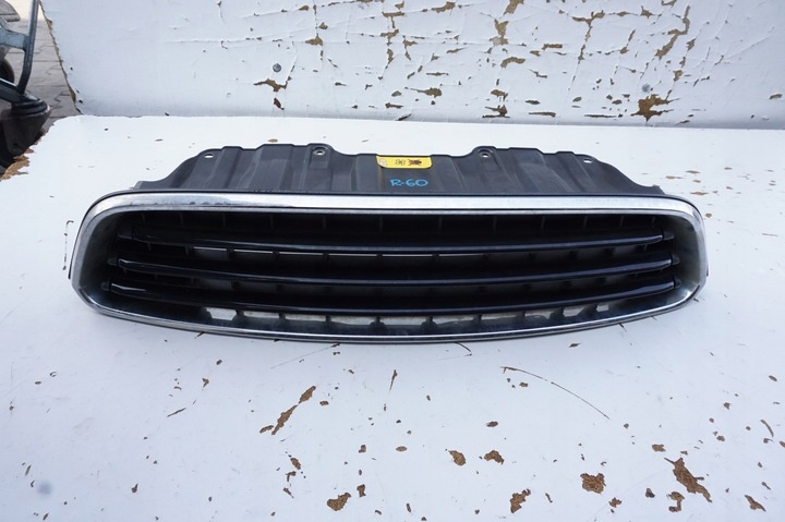 Решетка радиатора к MINI Countryman 2010