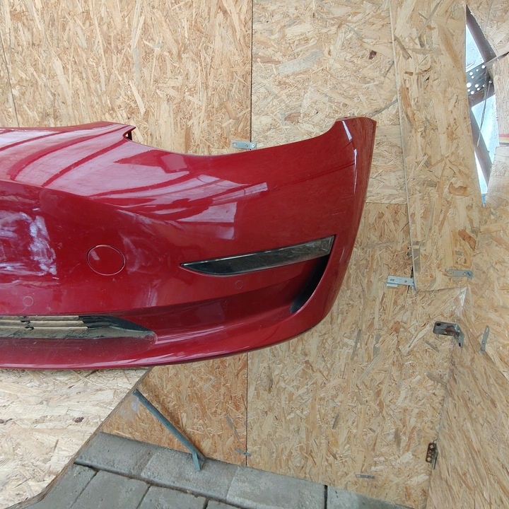Бампер передний к Tesla Model 3 2017