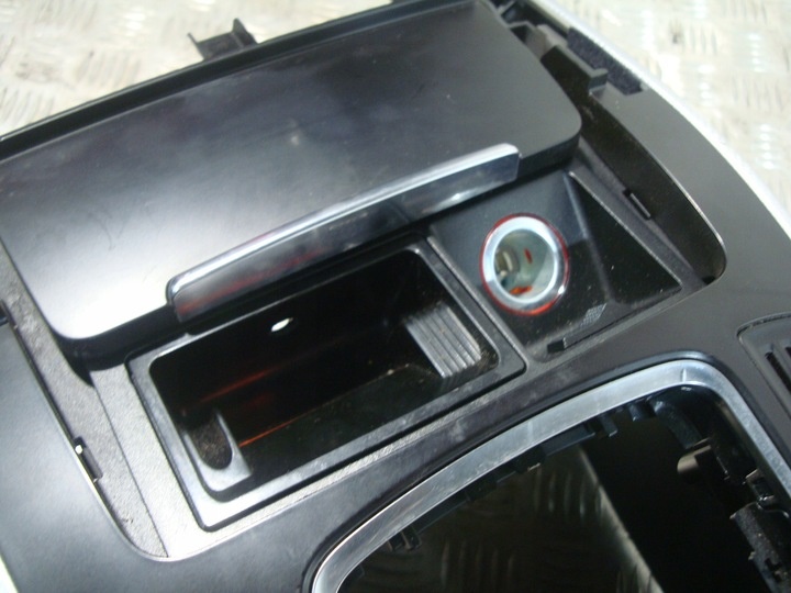 Подлокотник к Audi A5 2007