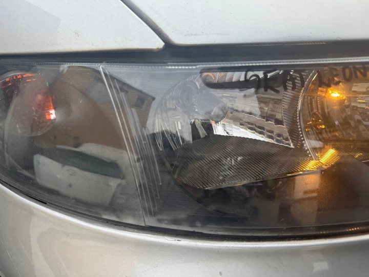 Фара правая к SEAT Leon 1999