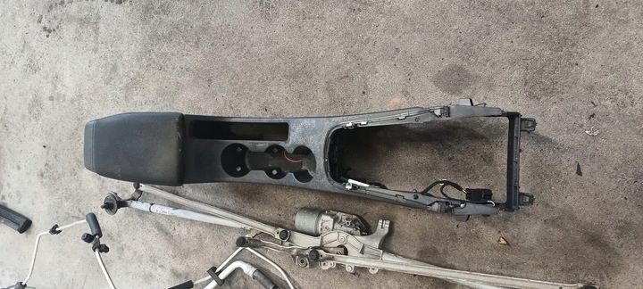 Подлокотник к Opel Astra 2009
