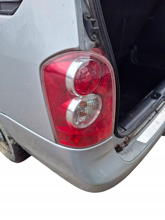 Фонарь задний левый к Mazda MPV 2003