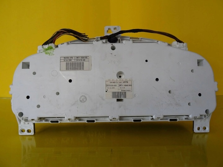 Щиток приборов (приборная панель) к MG 3 2013