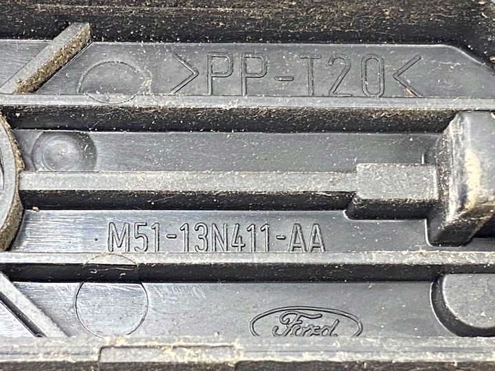 Фонарь задний правый к Ford C-MAX 2003