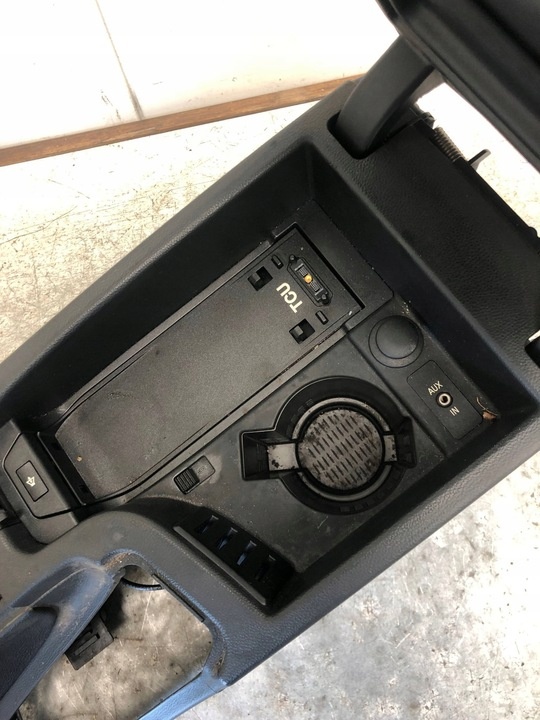 Подлокотник к BMW 3 2005