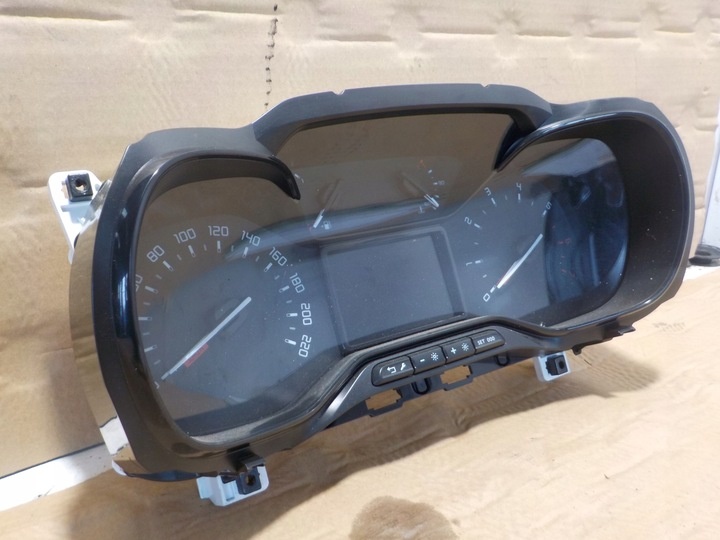 Щиток приборов (приборная панель) к Toyota ProAce City 2019