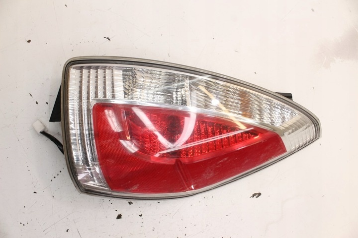Фонарь задний правый к Mazda 5 2008
