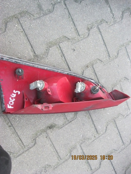 Фонарь задний левый к Ford Focus 1998