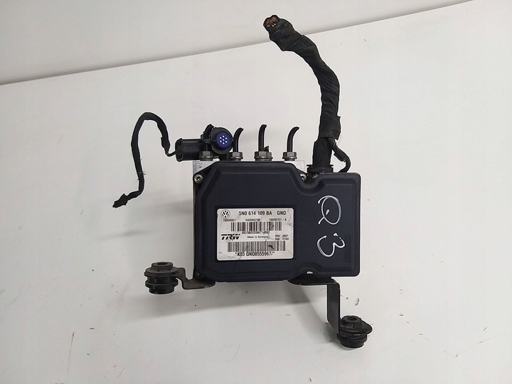 Блок ABS к Audi Q3 2011